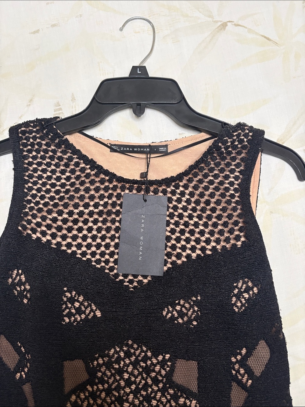 Zara Woman Black Crochet Overlay with Nude Lining - Picture 1 of 4